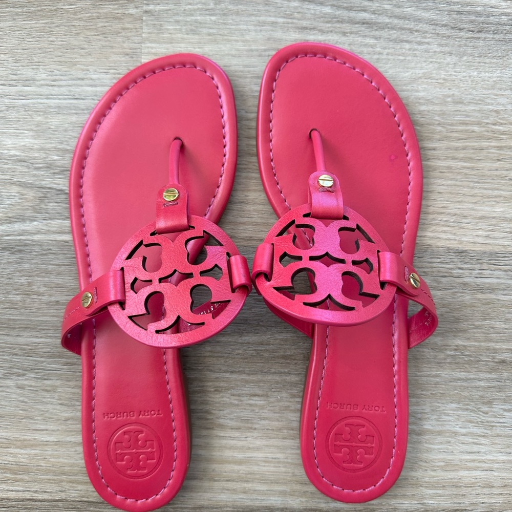 Tory Bruch MILLER SANDAL - Fuchsia Color New/Never Worn with Bottom Label
